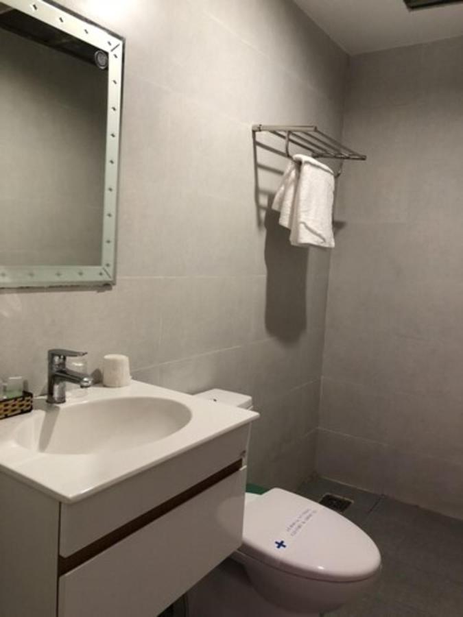 Quynh Huong Hotel 胡志明市 外观 照片